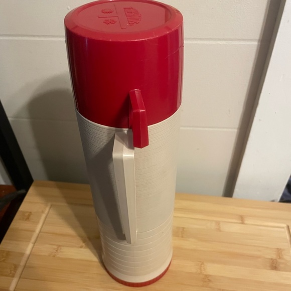 Vintage Thermos - Picture 2 of 8